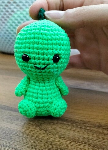  Beden Amigurumi dinazor anahtarlık neon yeşili