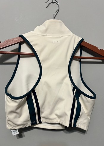 Oysho Beyaz Yarım Fermuarlı Spor Kolsuz Crop Top - Görsel 3