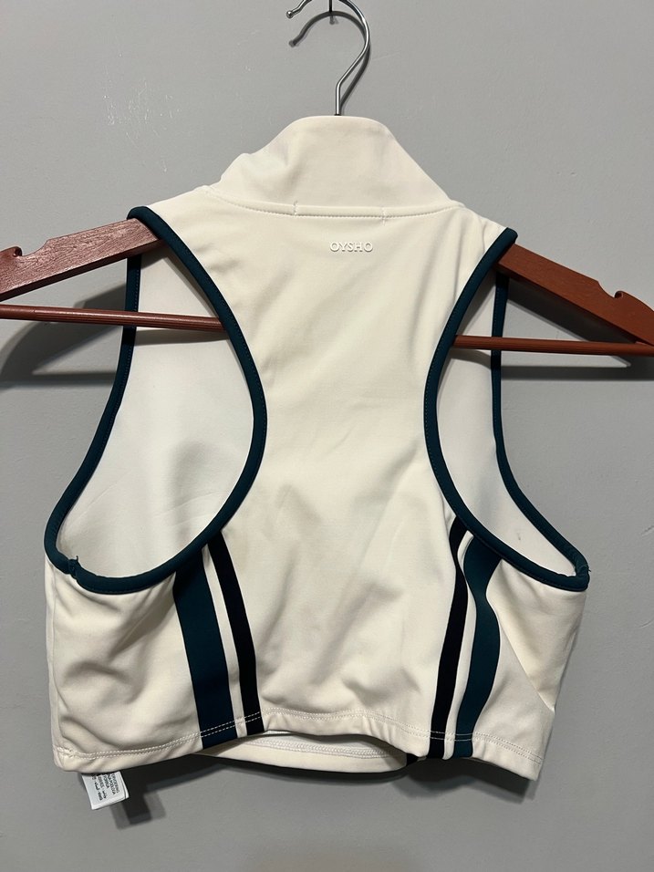 Oysho Beyaz Yarım Fermuarlı Spor Kolsuz Crop Top - Görsel 3
