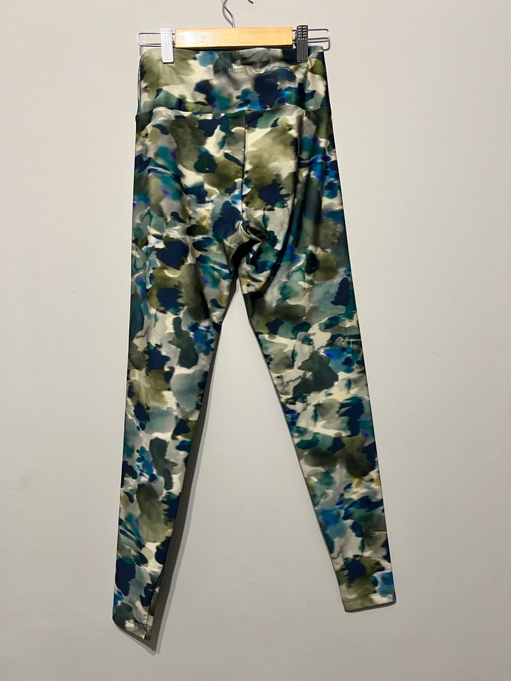 Oysho Kadın Kamuflaj Desenli Spor Tayt - Görsel 5