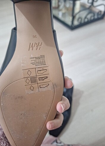 H&M siyah topuklu ayakkabi