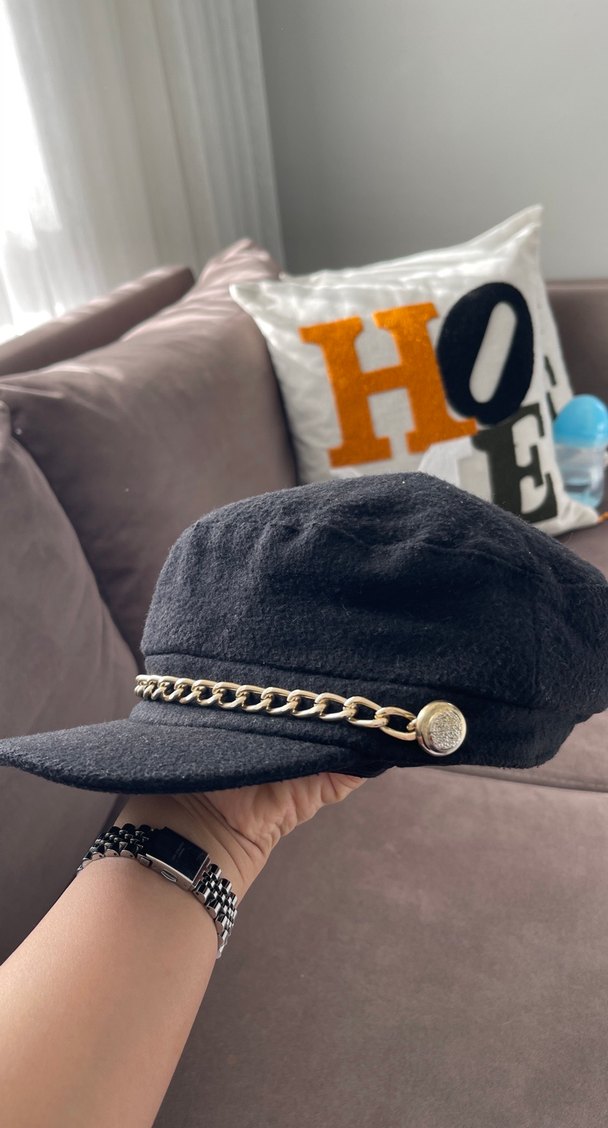 Zincir Detaylı Siyah Süet Kadın Şapka - Görsel 3