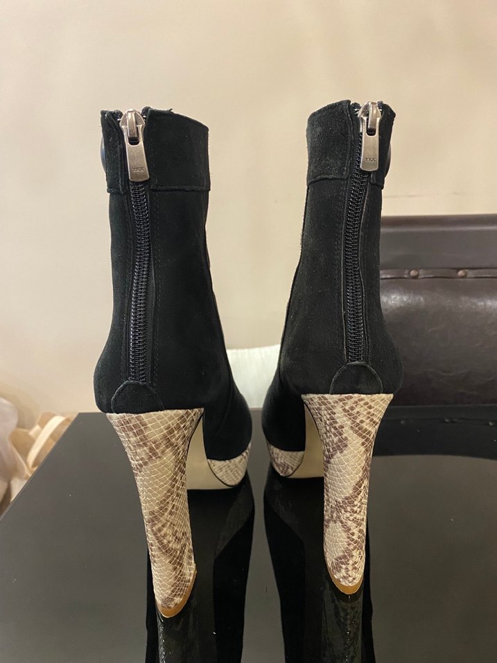 Siyah Süet Platform Topuklu Kadın Bot - Görsel 2