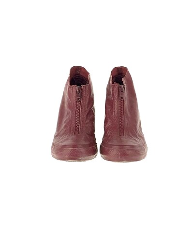 36 Beden Converse Dolgu Topuk %70 İndirimli.