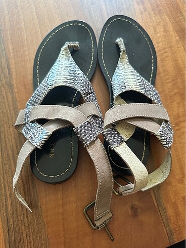 Nine West Parmak arası nine west