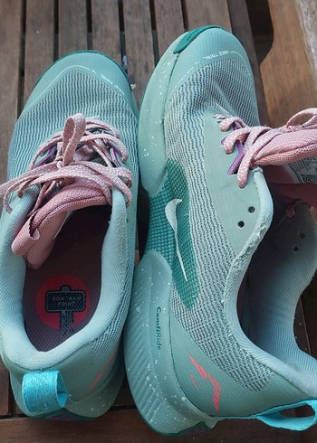 38 numaraNike Turkuaz Bağcıklı  Spor Ayakkabı - Görsel 4