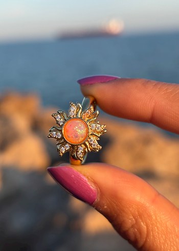 Diğer Opal Tasli Altin Tonlu Gunes Yuzuk