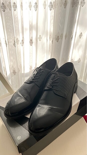 Damat ayakkabısı