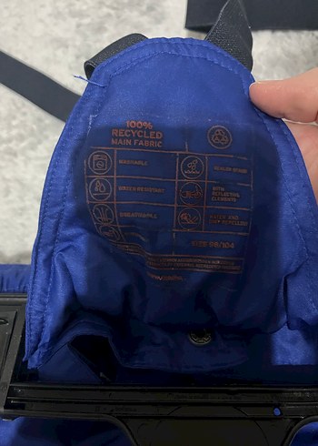 Koyu Mavi Kapüşonlu Erkek Çocuk Mont ve Pantolon - Görsel 4