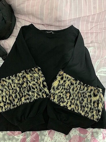 Leopar desenli üst