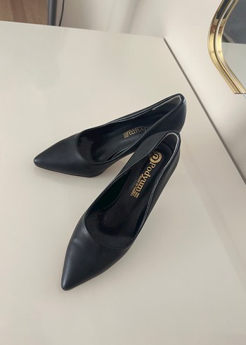 36 Beden Siyah Minimalist Stiletto Topuklu Kadın Ayakkabı