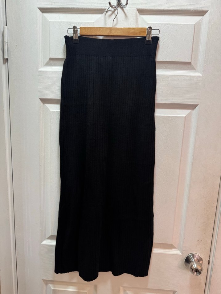 Düğmeli Siyah Midi Triko Kadın etekli hırkalı takım - Görsel 3