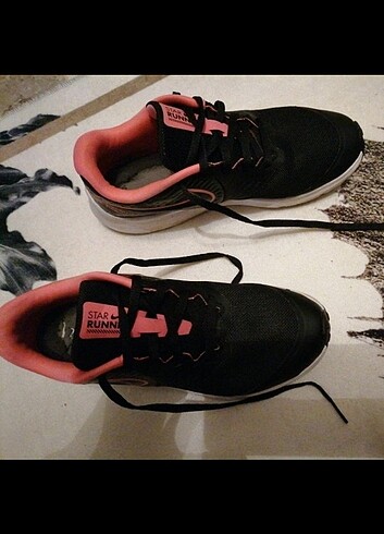 Nike spor ayakkabı 