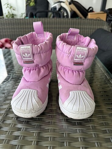 Adidas kız çocuk pembe bot
