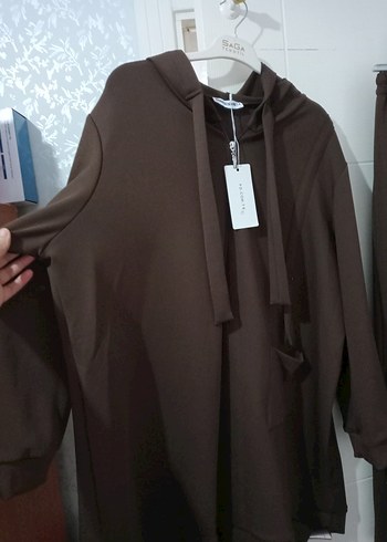 Kahverengi Kapüşonlu Takım - Görsel 5