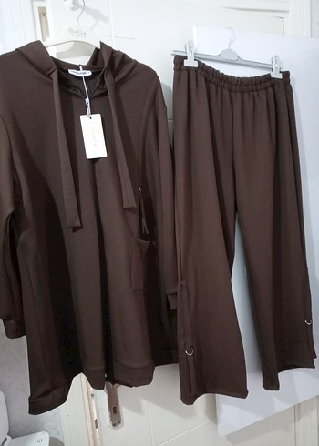 Kahverengi Kapüşonlu Takım - Görsel 6