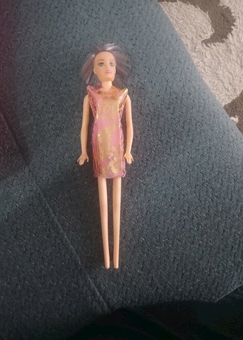 Renkli Kıyafetli Bebek - Görsel 4