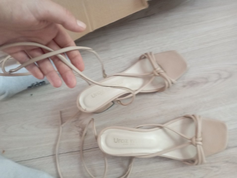 Bej Minimalist Blok Topuklu Kadın Sandalet - Görsel 2