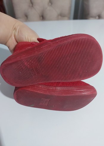 Kırmızı kız Bebek Cırt Cırtlı Bot - Görsel 3