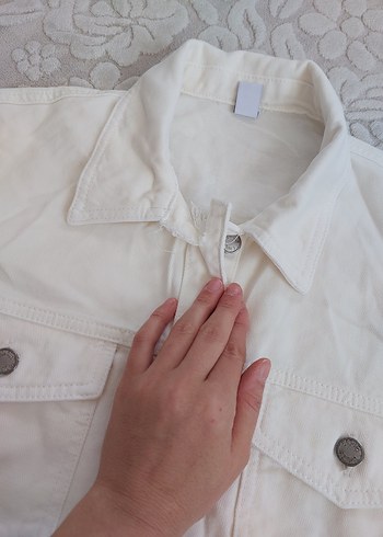 Beyaz Düğmeli Kadın Keten Ceket - Görsel 3