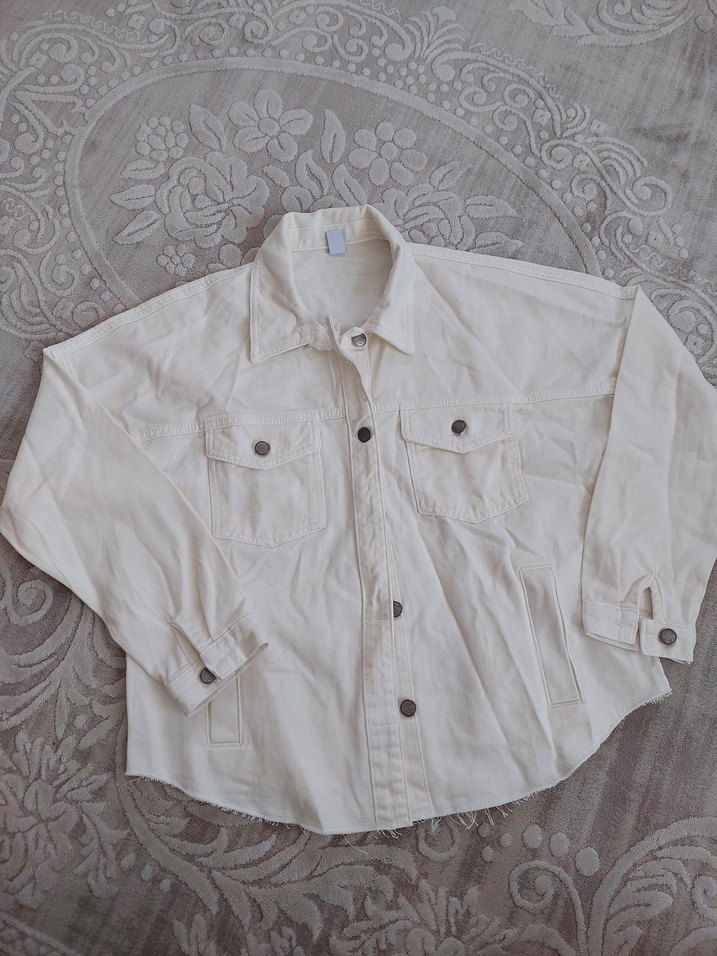 Beyaz Düğmeli Kadın Keten Ceket - Görsel 4