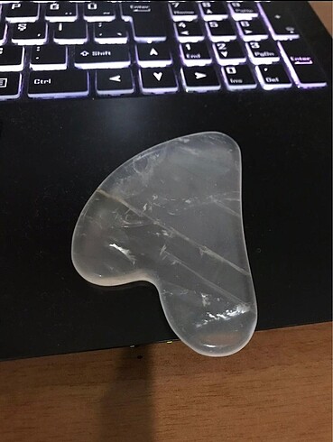 PEMBE KUVARS GUA SHA