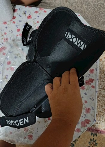 Siyah Baskılı Motosiklet Dizliği - Görsel 3