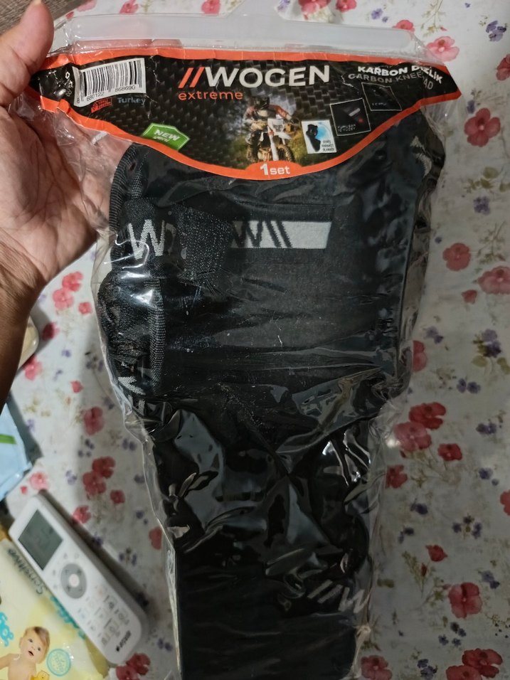 Siyah Baskılı Motosiklet Dizliği - Görsel 4