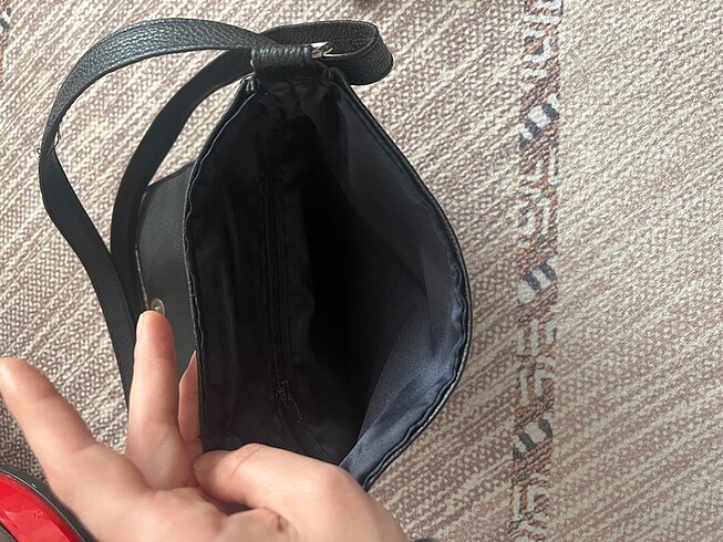  Beden siyah Renk Siyah asklı çanta