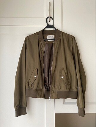 Bershka haki yeşili bomber ceket