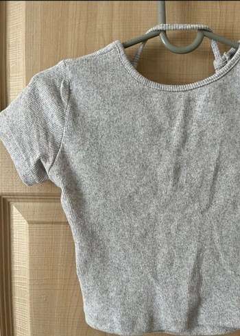 Sırt dekolteli gri melanj örme crop tişört - Görsel 6