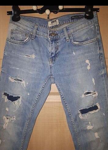 26 Beden mavi Renk Colin's marka bayan yırtık jean pantolon