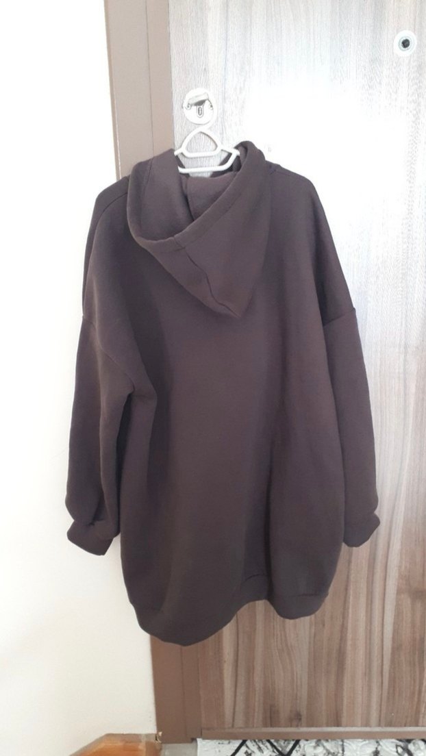 Şardonlu oversize uzun tesettür sweatshirt - Görsel 4