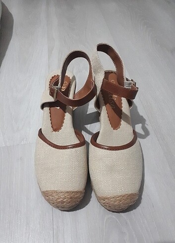 Zara Bayan dolgu topuklu sandalet espadril