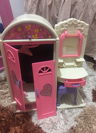 Dolap pembe