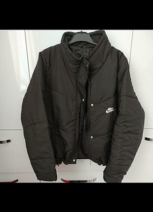 Diğer Nike mont