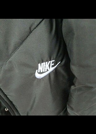 l Beden Nike mont