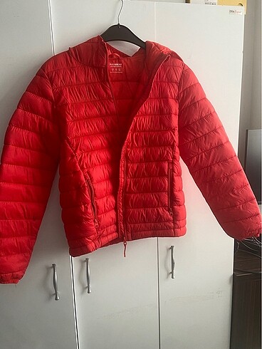 Pull&Bear kırmızı mont