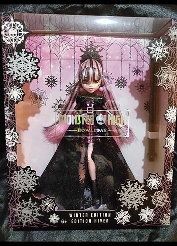 Draculaura howliday 