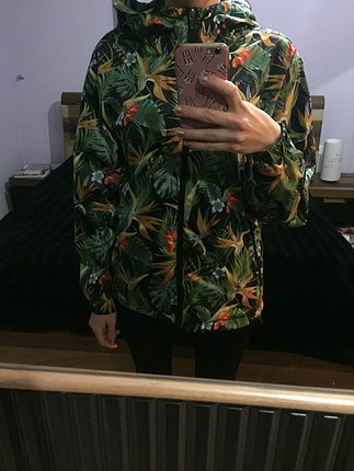 Pull and Bear Yağmurluk 