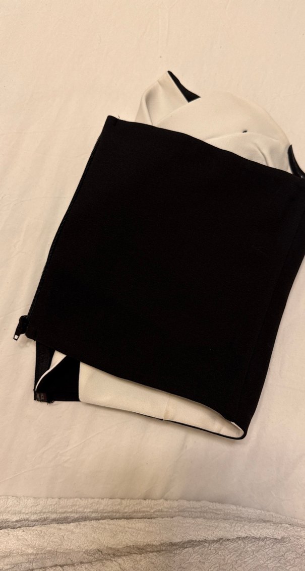 Kız Çocuk Siyah Yüksek Yakalı Bolero - Görsel 3