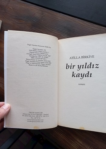 Bir Yıldız Kaydı - Atilla Birkiye Roman - Görsel 4