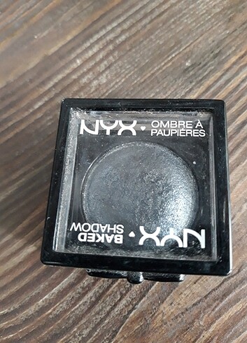 Beden NYX tekli far smokey