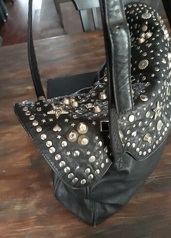 Zımba detaylı deri çanta - Görsel 6