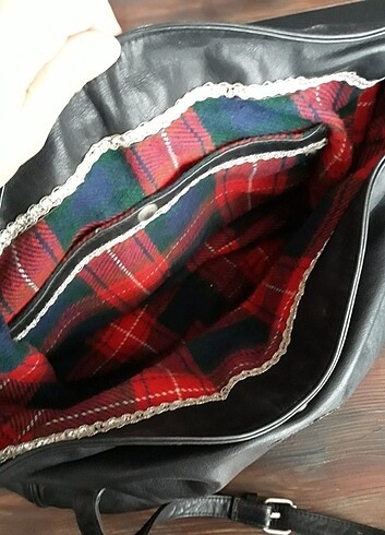 Zımba detaylı deri çanta - Görsel 9