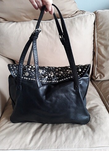 Zımba detaylı deri çanta - Görsel 16