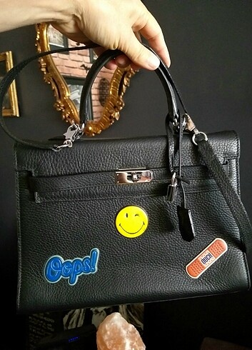 Siyah çanta - Görsel 2