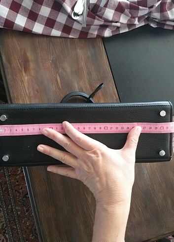 Siyah çanta - Görsel 18