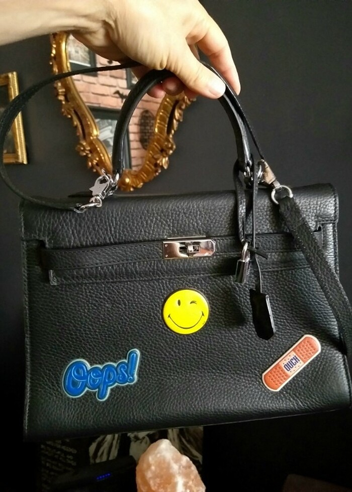 Siyah çanta - Görsel 2