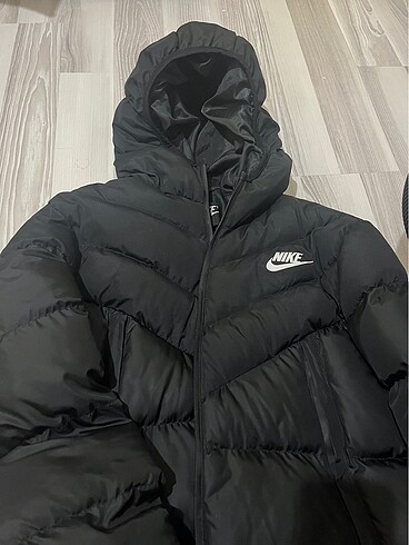 Nike şişme mont